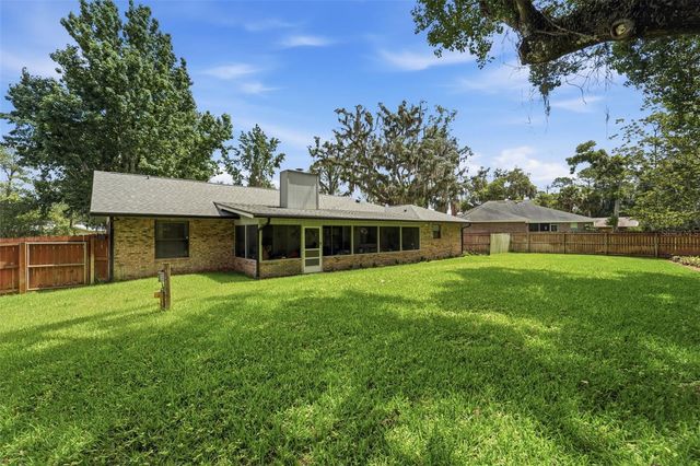 386 LAKE CHARLES ROAD, Deland, FL 32724