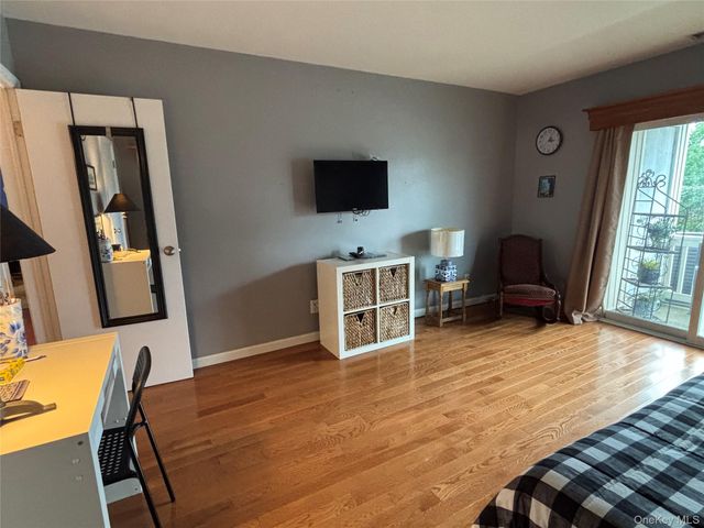 31 Anchor Street U, Freeport, NY 11520