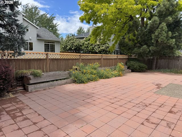 465 Sw SUTHERLAND Way, Beaverton, OR 97006