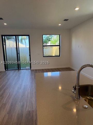 1027 NW 1 ave 1027c, Florida City, FL 33034