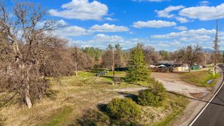 3550 Oasis Road, Redding, CA 96003