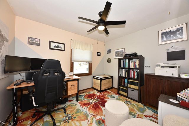 W205N17038 Parkview DRIVE, Jackson, WI 53037