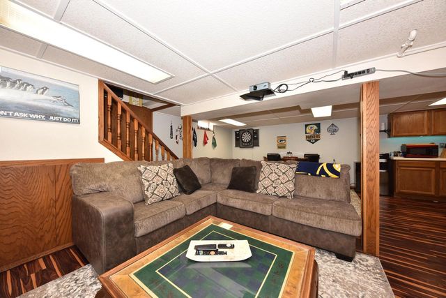 W205N17038 Parkview DRIVE, Jackson, WI 53037