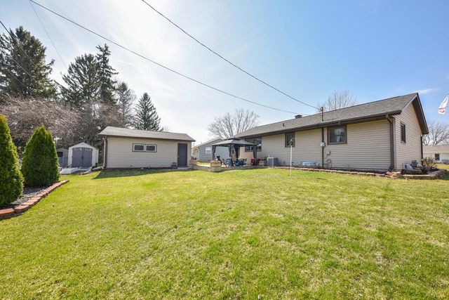W205N17038 Parkview DRIVE, Jackson, WI 53037