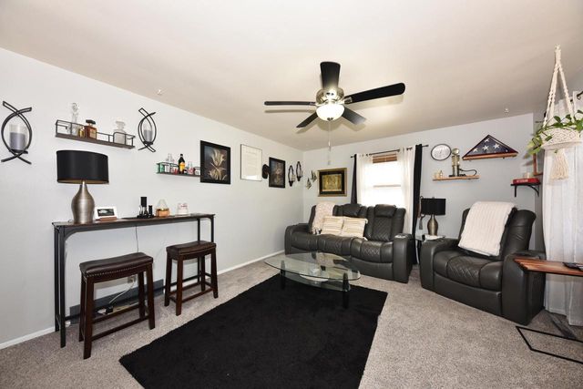 W205N17038 Parkview DRIVE, Jackson, WI 53037