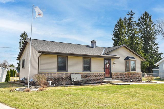 W205N17038 Parkview DRIVE, Jackson, WI 53037