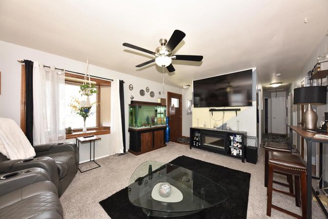 W205N17038 Parkview DRIVE, Jackson, WI 53037
