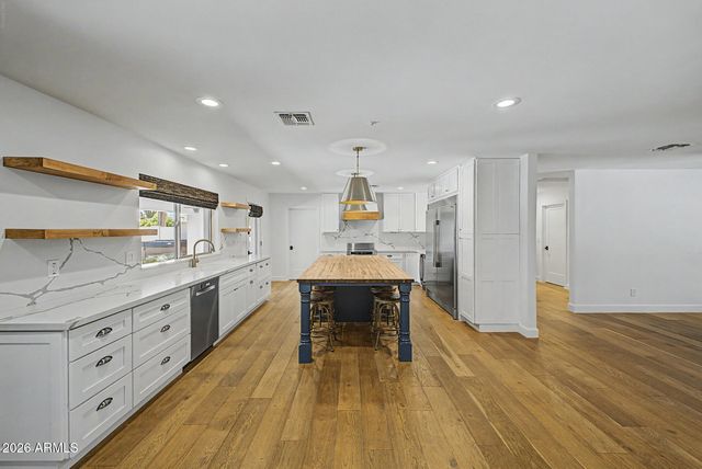 8543 E SAN MARCOS Drive, Scottsdale, AZ 85258