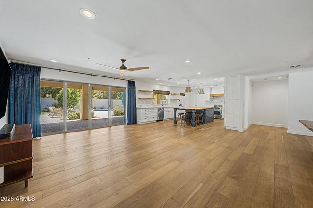 8543 E SAN MARCOS Drive, Scottsdale, AZ 85258