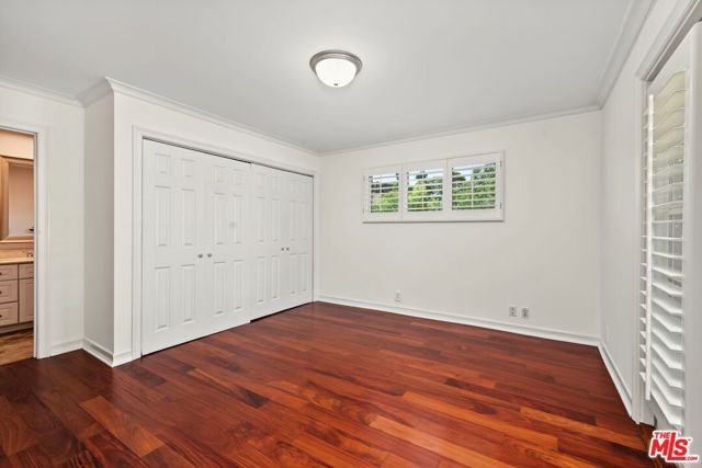 860 Bronze Lane, Los Angeles, CA 90049