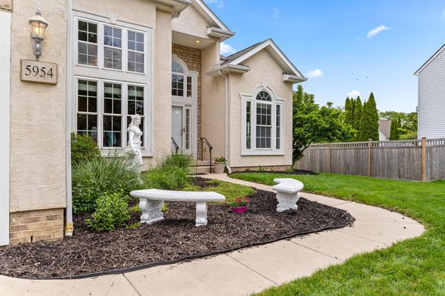 5954 Rainwater Way, Columbus, OH 43228