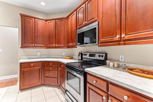 5954 Rainwater Way, Columbus, OH 43228