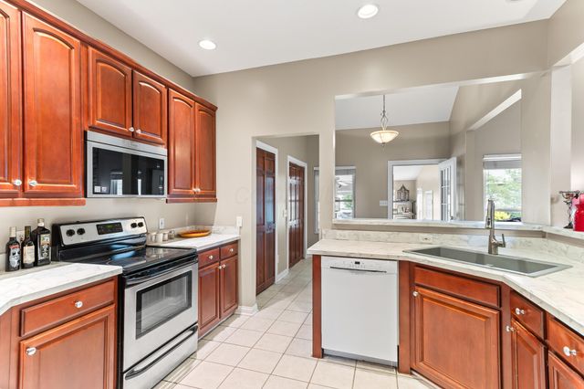 5954 Rainwater Way, Columbus, OH 43228