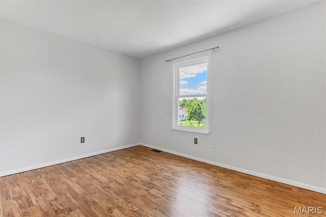 4320 Grand Marnier Drive, St Louis, MO 63129
