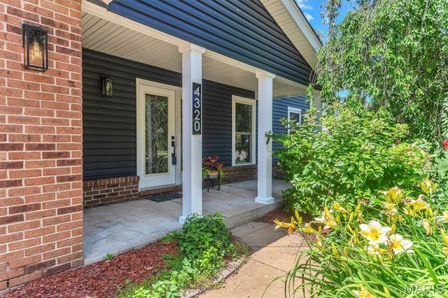 4320 Grand Marnier Drive, St Louis, MO 63129