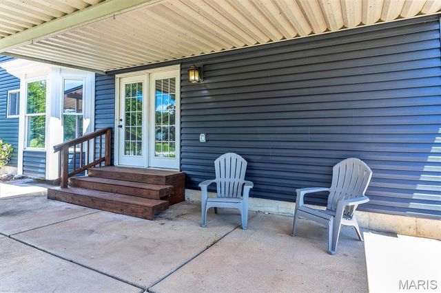 4320 Grand Marnier Drive, St Louis, MO 63129