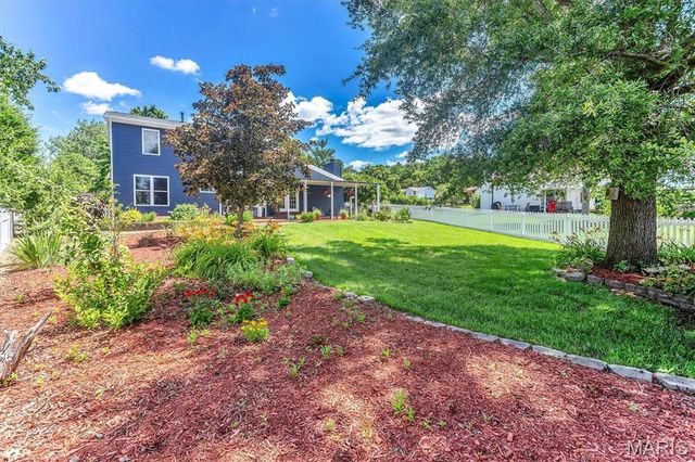 4320 Grand Marnier Drive, St Louis, MO 63129