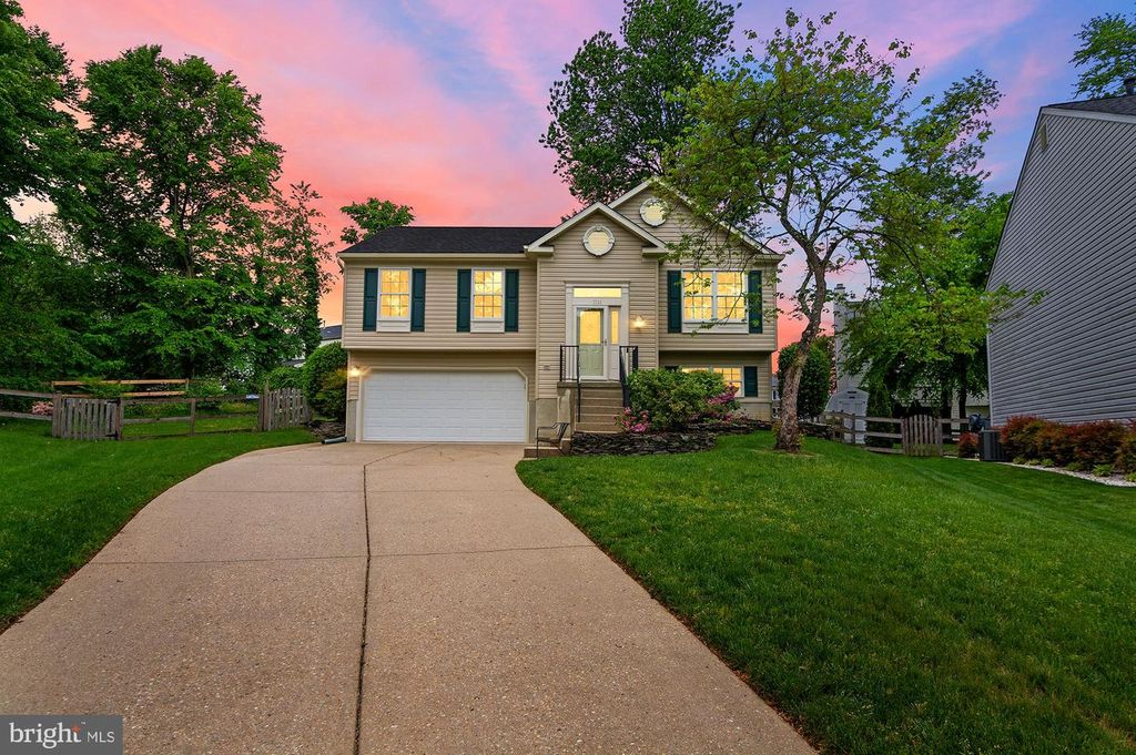 2332 GOLDEN CHAPEL RD, Odenton, MD 21113