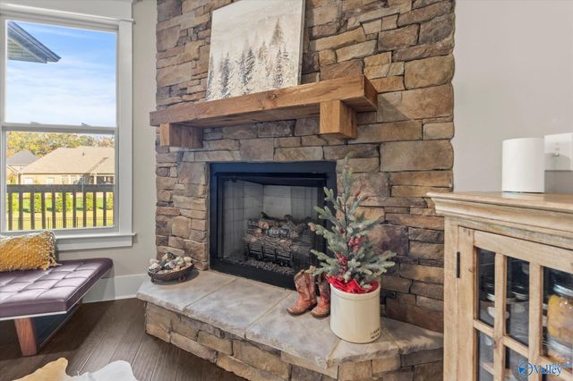 21 Scenic Loop Road, Huntsville, AL 35803