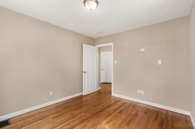 4306 Homelawn Avenue, Green Twp, OH 45211