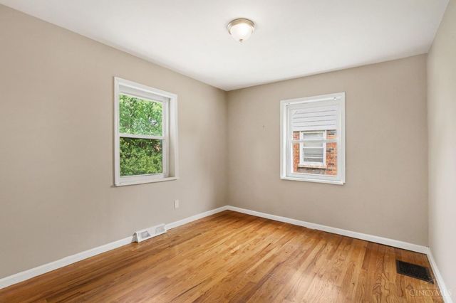 4306 Homelawn Avenue, Green Twp, OH 45211