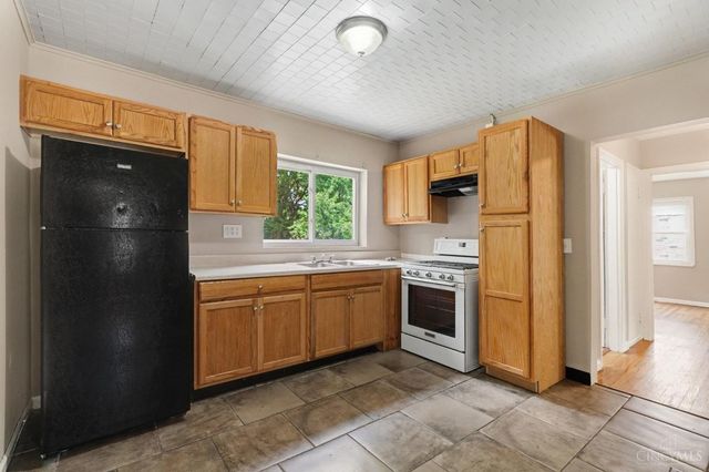 4306 Homelawn Avenue, Green Twp, OH 45211