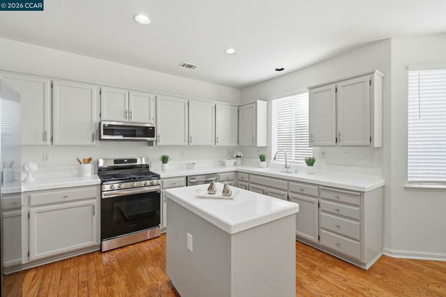 5283 Mohican Way, Antioch, CA 94531