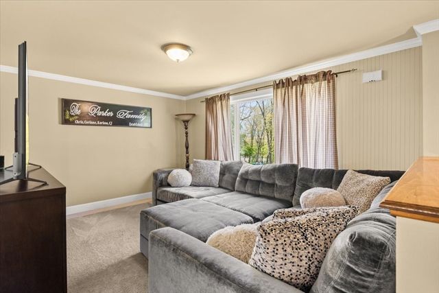 20 Ascension St, Blackstone, MA 01504