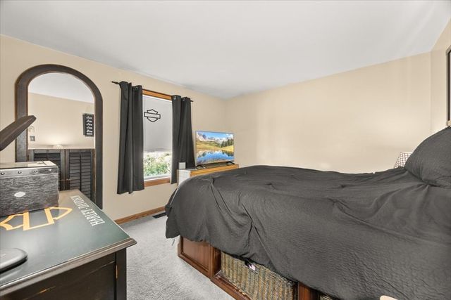 20 Ascension St, Blackstone, MA 01504