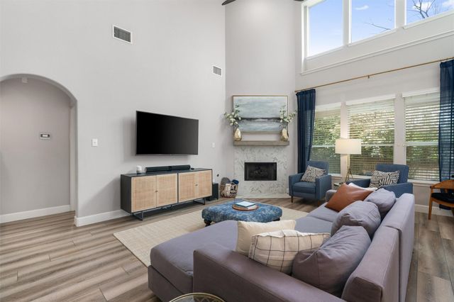 144 Copper Lake LN, Georgetown, TX 78628