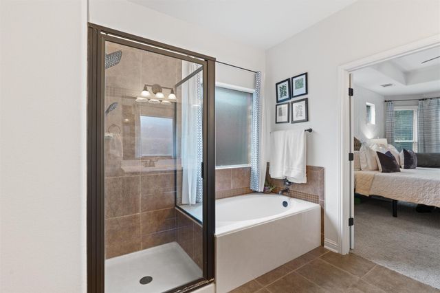 144 Copper Lake LN, Georgetown, TX 78628