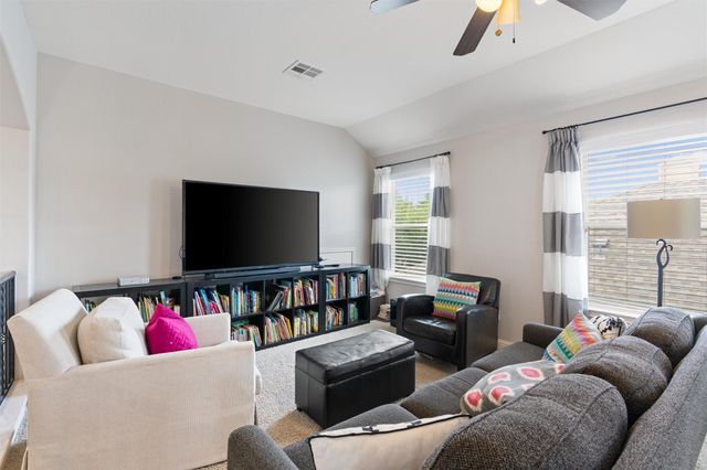 144 Copper Lake LN, Georgetown, TX 78628