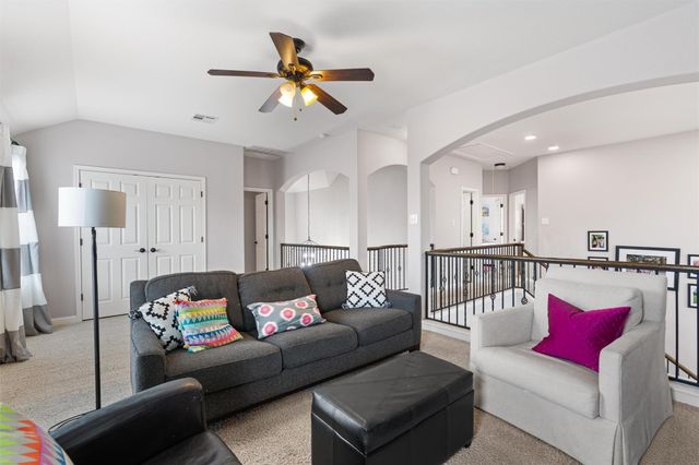 144 Copper Lake LN, Georgetown, TX 78628