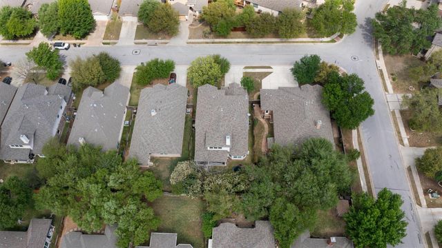 144 Copper Lake LN, Georgetown, TX 78628