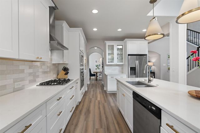 144 Copper Lake LN, Georgetown, TX 78628