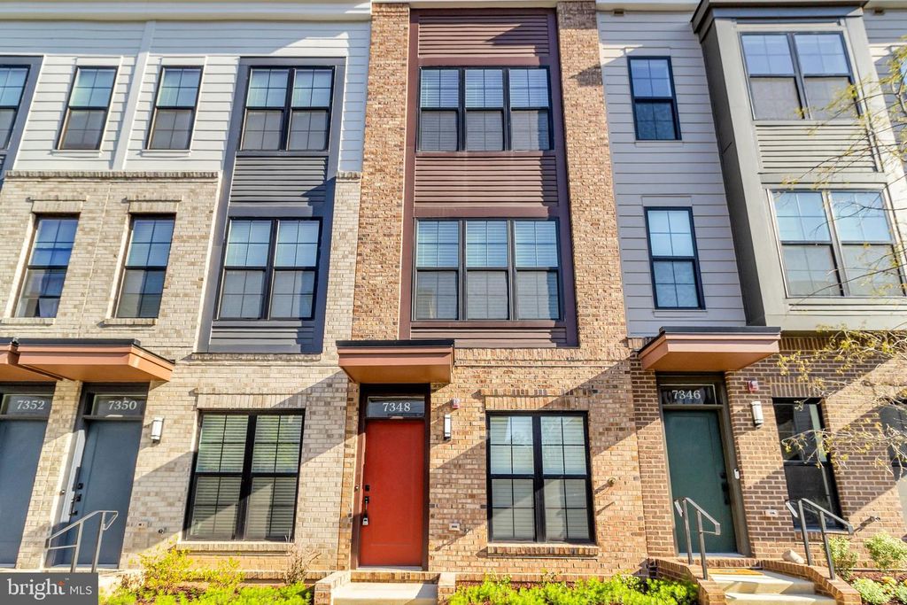 7354 BLADE DR, Falls Church, VA 22042