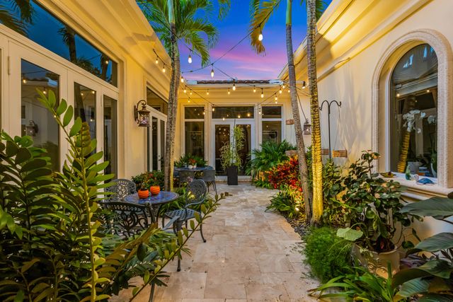 11316 Caladium Lane, Palm Beach Gardens, FL 33418