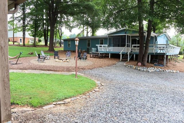 2095 Goodman Lake Road, Morganton, NC 28655