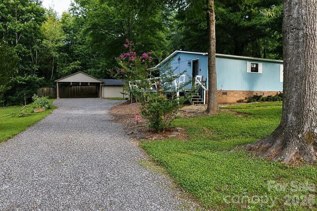 2095 Goodman Lake Road, Morganton, NC 28655