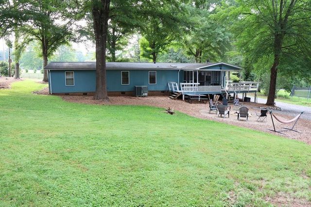 2095 Goodman Lake Road, Morganton, NC 28655