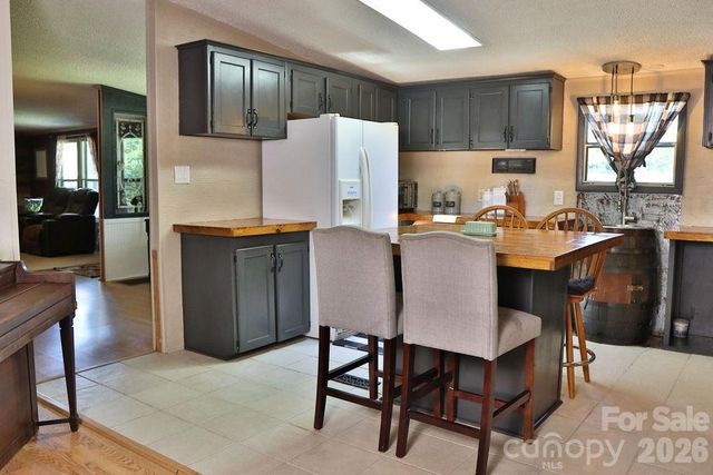 2095 Goodman Lake Road, Morganton, NC 28655