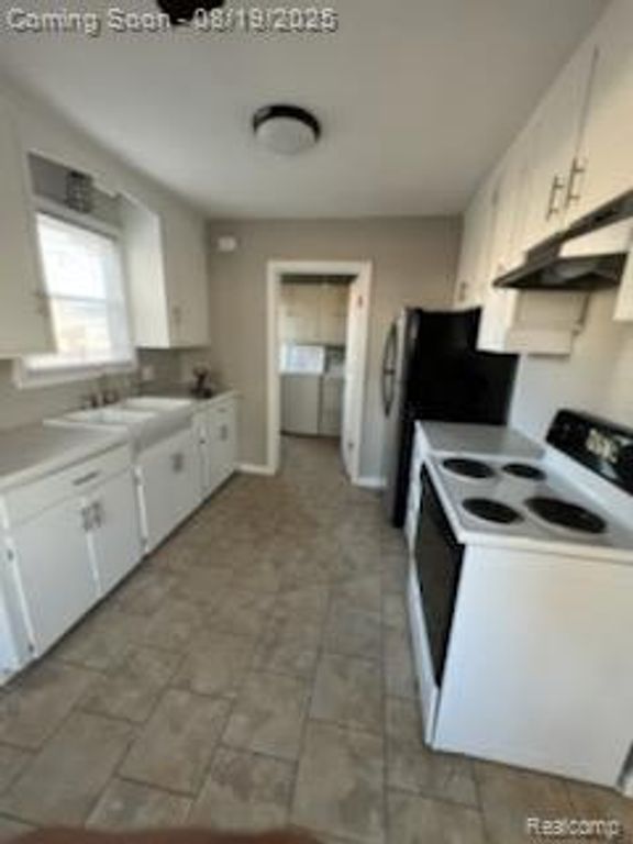 2224 Guthrie Avenue, Royal Oak, MI 48067