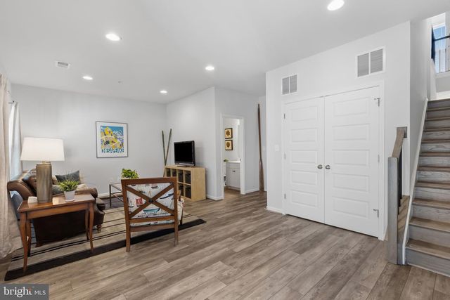 597 CROSS CHASE DR, Millersville, MD 21108