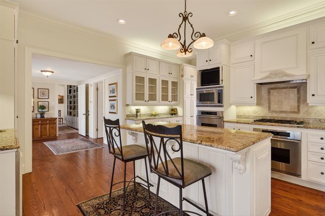 6607 Gilbert Drive, Shreveport, LA 71106