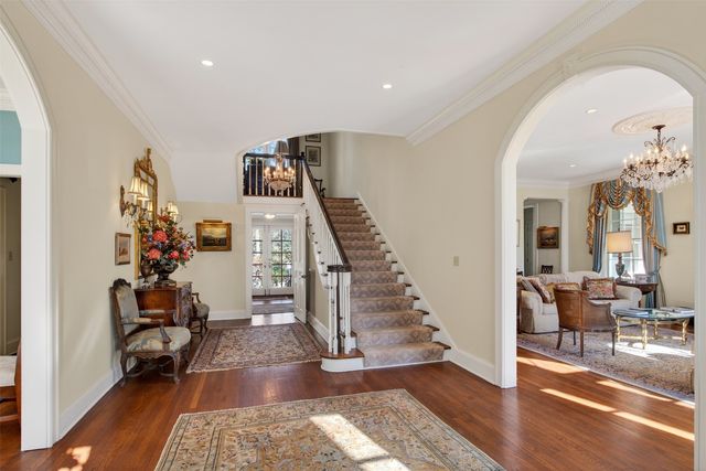 6607 Gilbert Drive, Shreveport, LA 71106