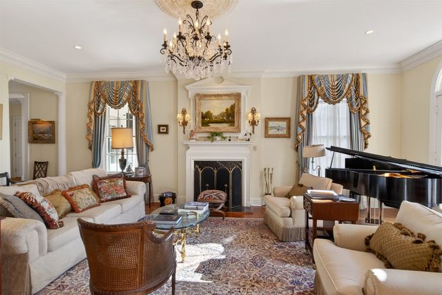 6607 Gilbert Drive, Shreveport, LA 71106