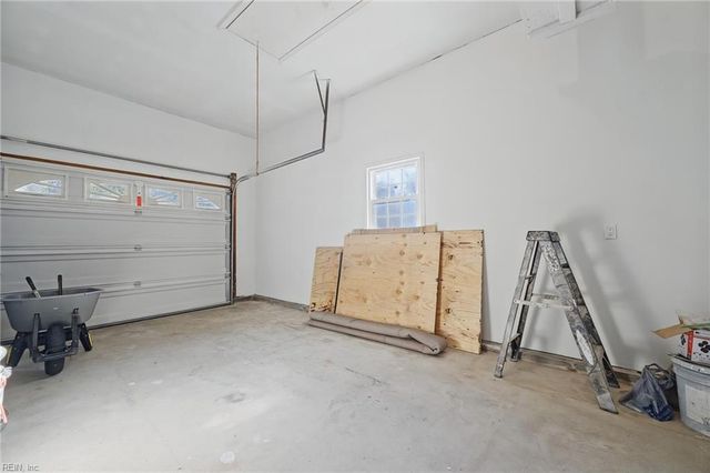 1057 Clipper DR, Hampton, VA 23669