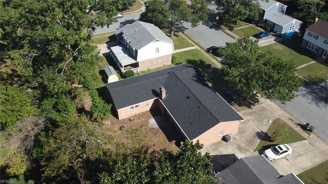 1057 Clipper DR, Hampton, VA 23669