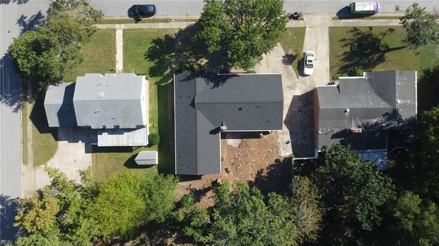 1057 Clipper DR, Hampton, VA 23669