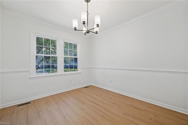 1057 Clipper DR, Hampton, VA 23669